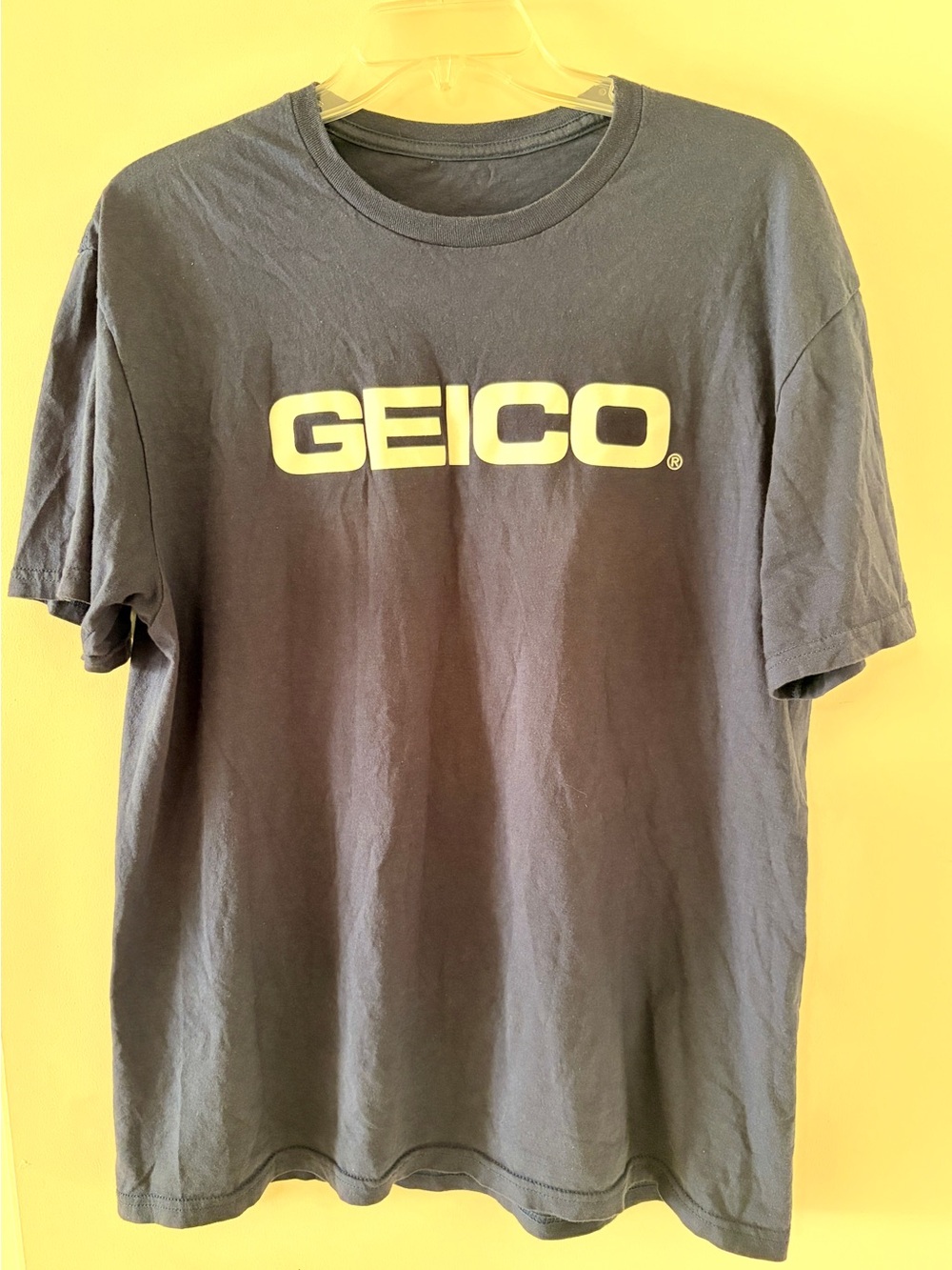 GEICO navy blue T shirt - Large